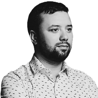  Роман Небользин